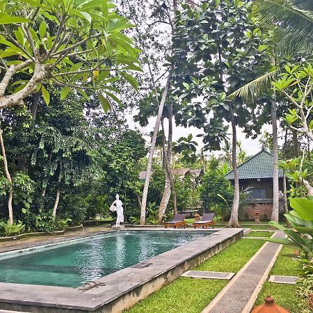 Wana Ukir Ubud Exterior photo